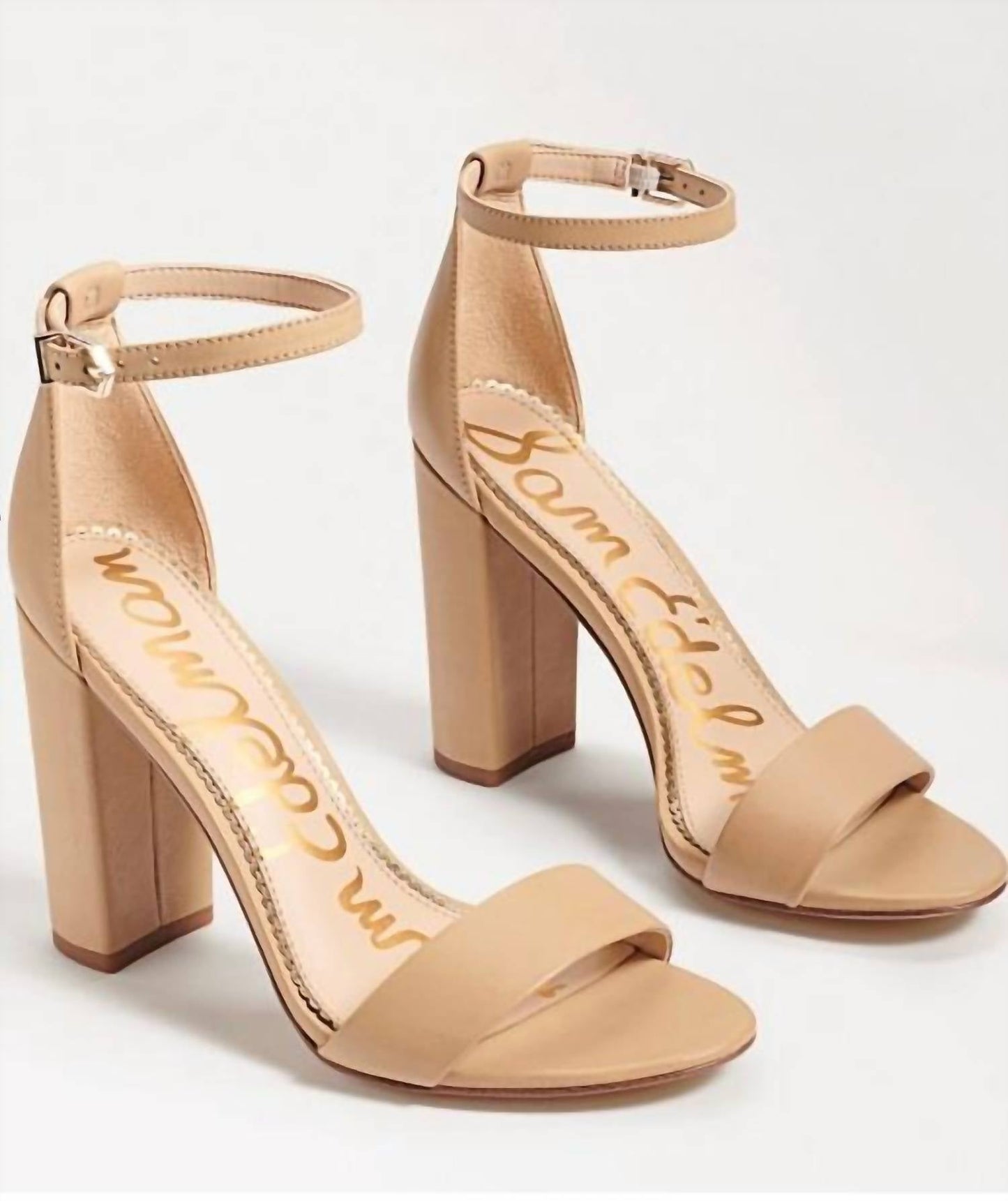 Yaro Block Heel Sandal - Medium in Classic Nude