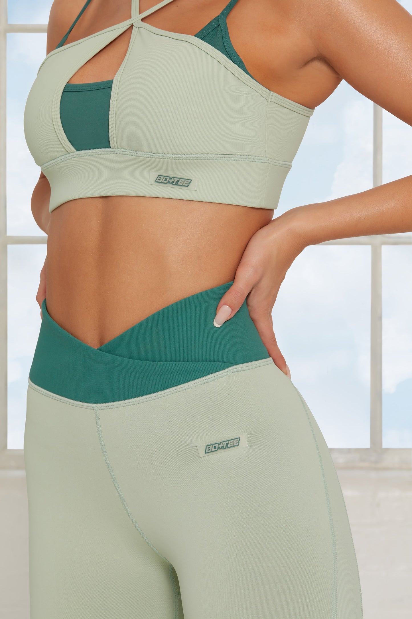 Wrap V Waist Leggings in Green